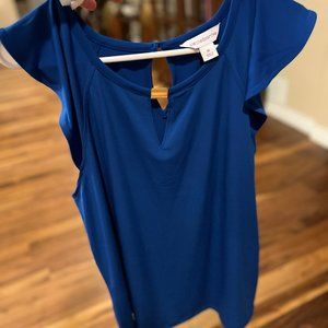 Gorgeous blue Liz Claiborne shirt Medium. Never worn